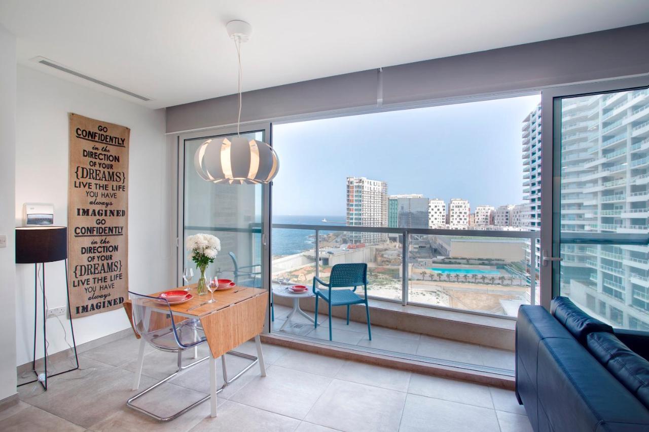 Modern Seaview Apartment In A Prime Location سليمة المظهر الخارجي الصورة