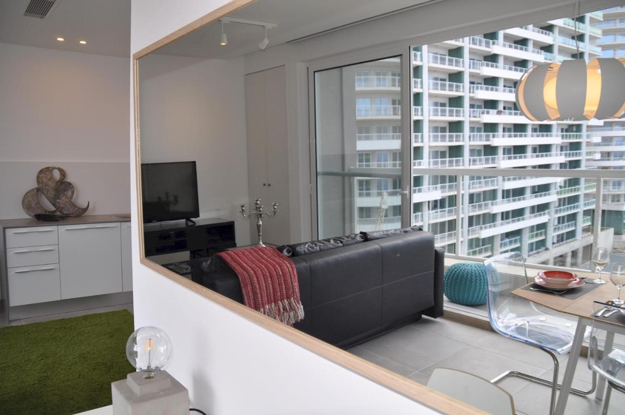 Modern Seaview Apartment In A Prime Location سليمة المظهر الخارجي الصورة