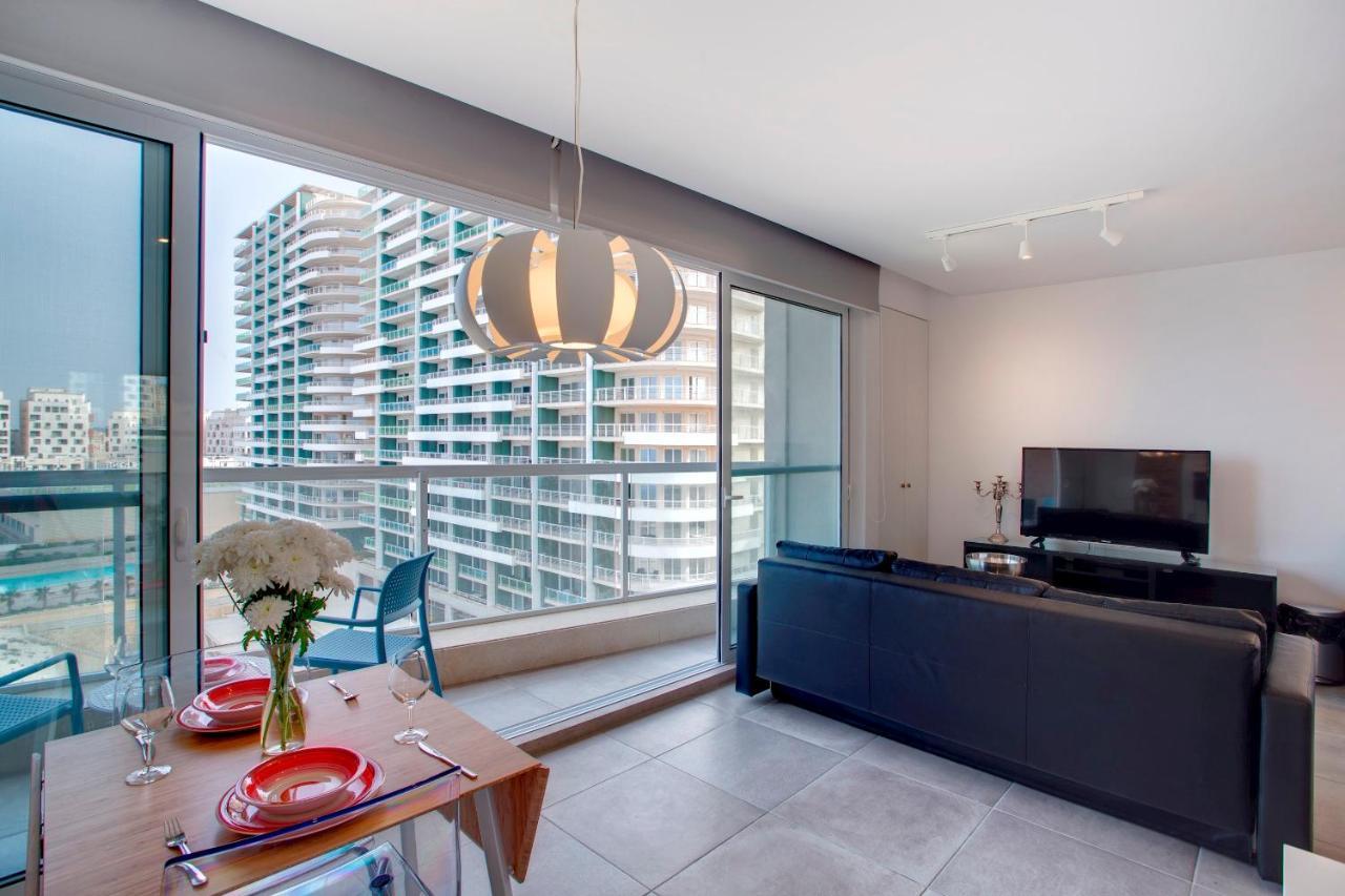 Modern Seaview Apartment In A Prime Location سليمة المظهر الخارجي الصورة